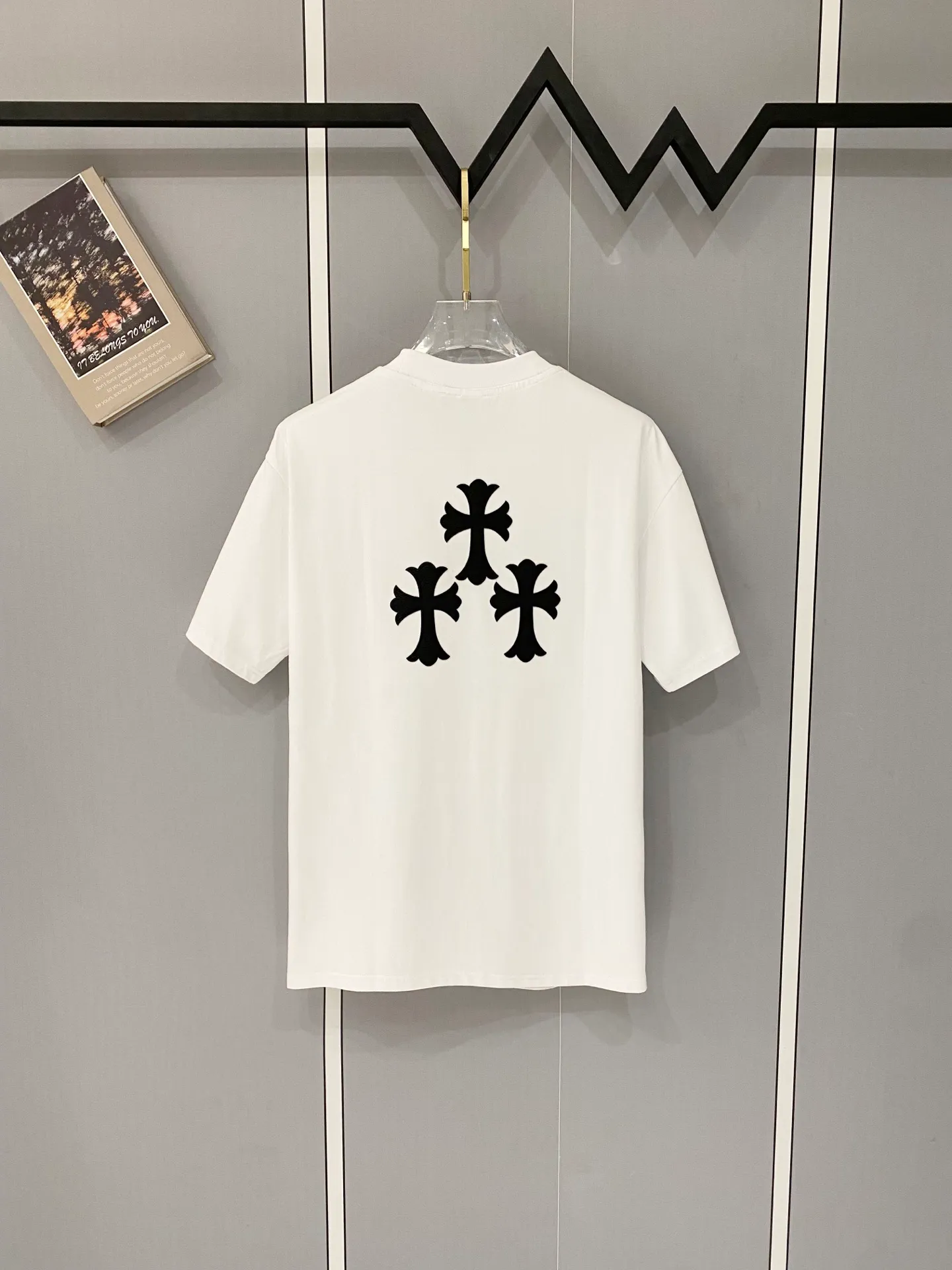 2026 New Arrival New Arrival Original T ！ ！ ✟ ：White Black Size：XS S M L